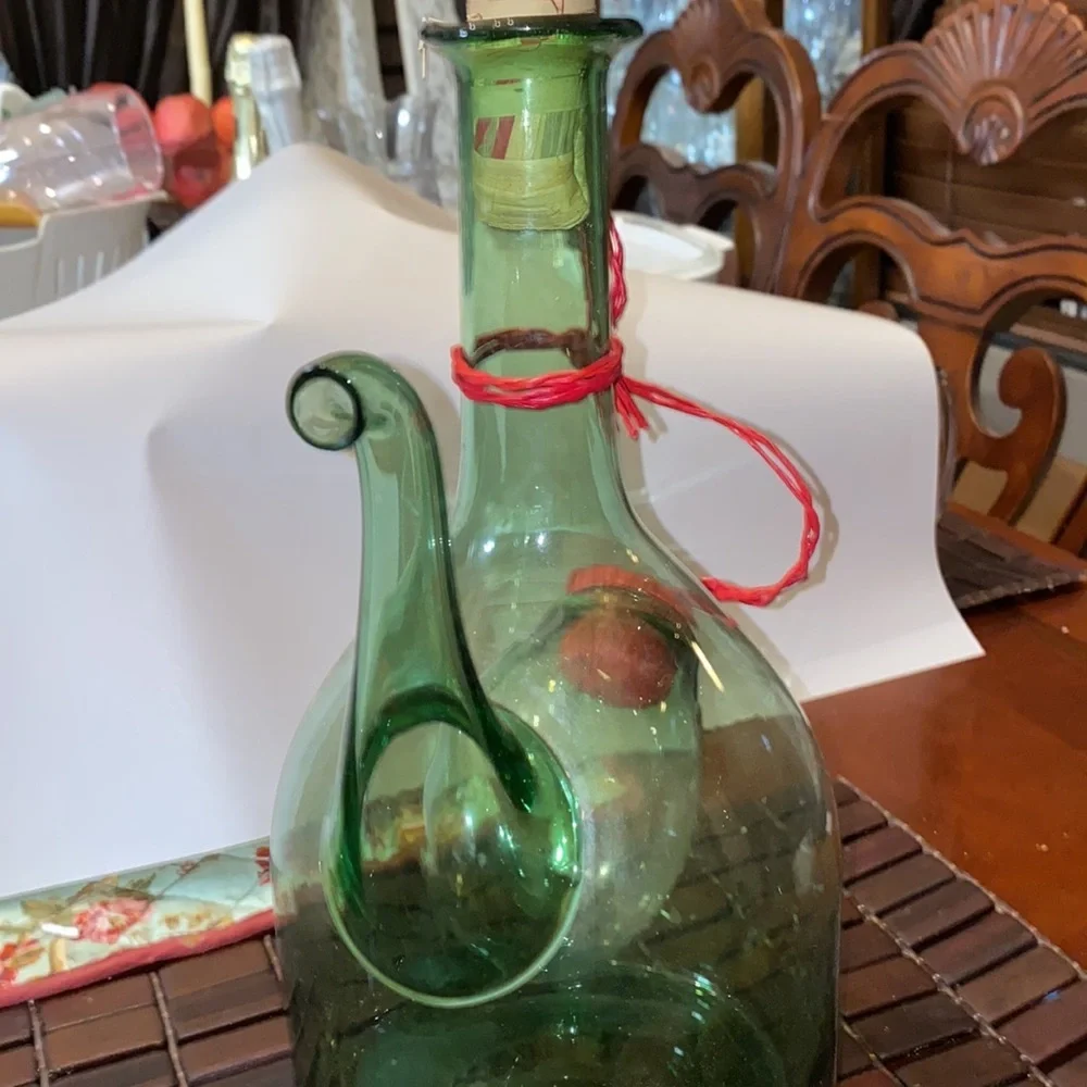 Old World Italy Wine Italian Green Glass Decanter 12.5x6.5 vintage carafe ice